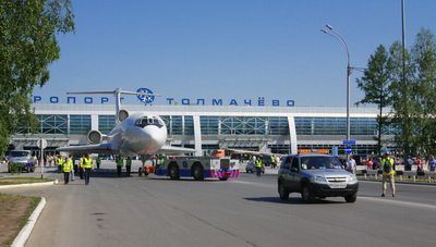 ТУ-154 выехал за пределы взлетной полосы аэропорта Толмачево